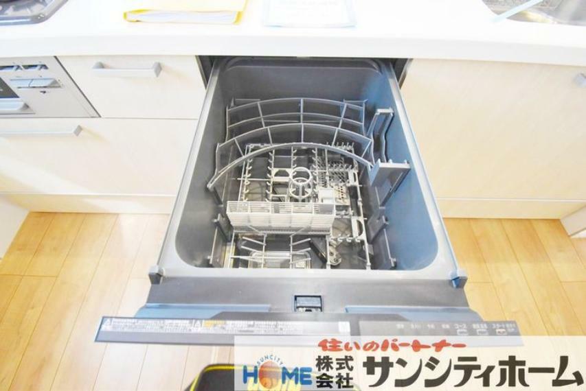 キッチン 食器洗乾燥機を完備！家事の負担を減らして家時間をゆったりと過ごせます。