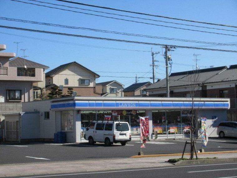 コンビニ ローソン吉野花棚店【ローソン吉野花棚店】飲食品、日用品を取扱うコンビニエンスストアー