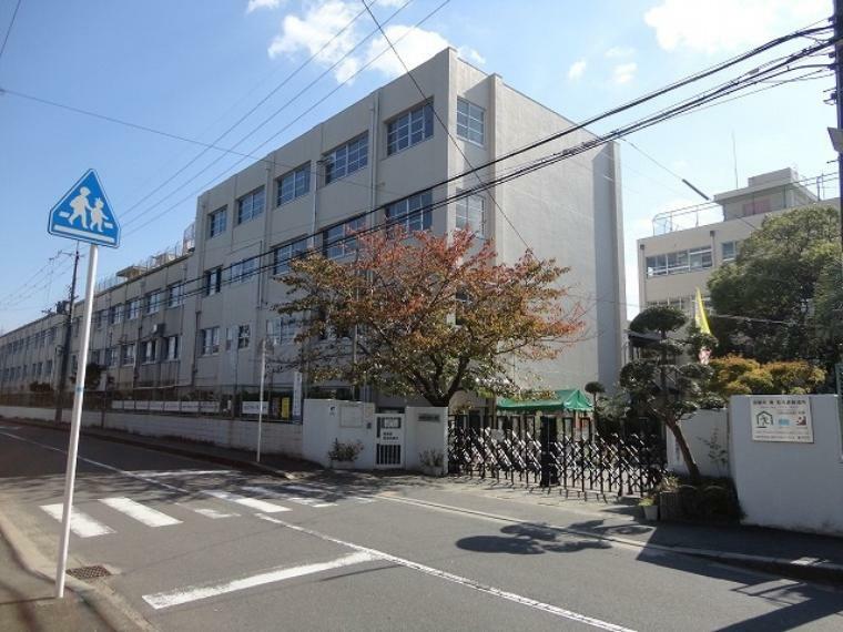 小学校 高槻市立清水小学校