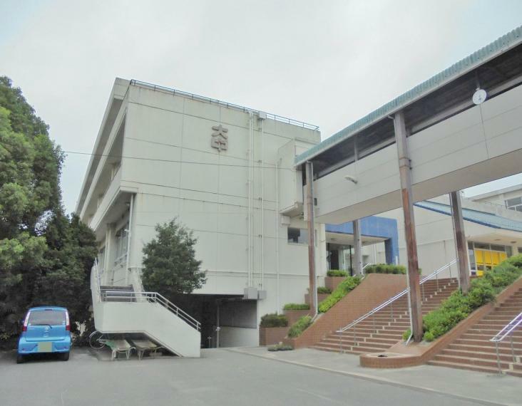 中学校 大府市立大府小学校