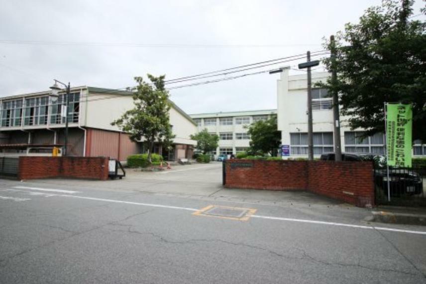 中学校 【中学校】高崎市立倉賀野中学校まで414m