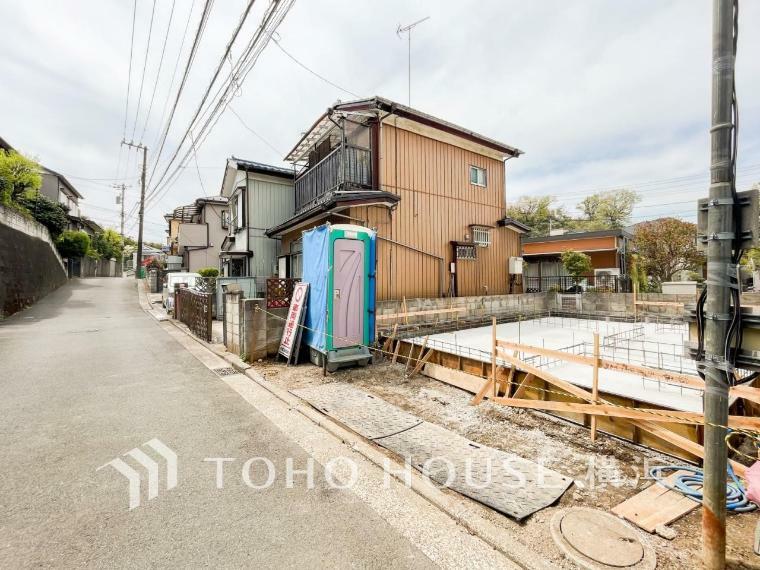 現況外観写真 美しい街並みと穏やかな住環境でやすらぎの暮らしを叶えます。（2024年4月撮影）