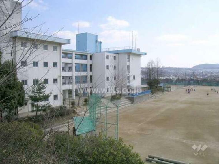 多田中学校［公立］の外観（約1,452m）