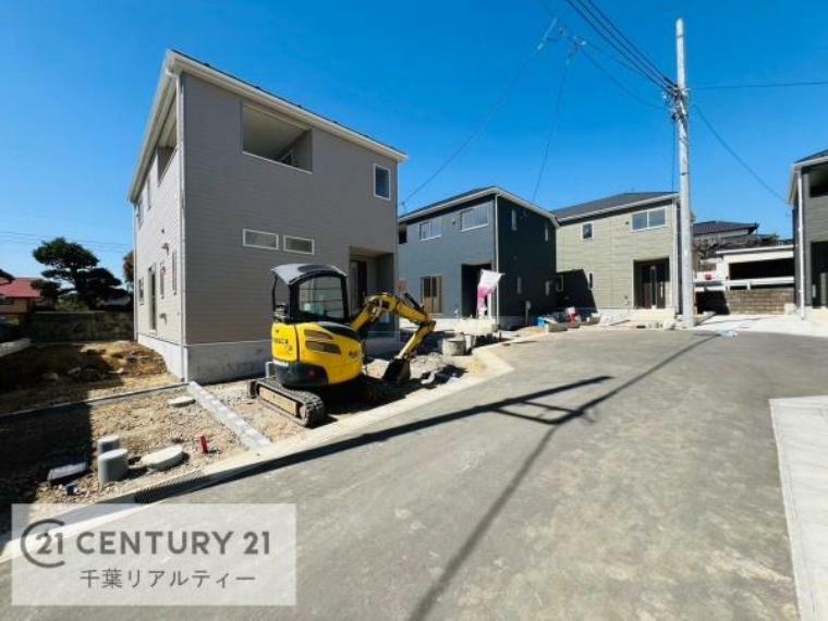 外観・現況 閑静な住宅街なのでのんびり暮らせます！周囲に高い建物がないので陽当たりよく快適な暮らしが送れる魅力的な環境です！