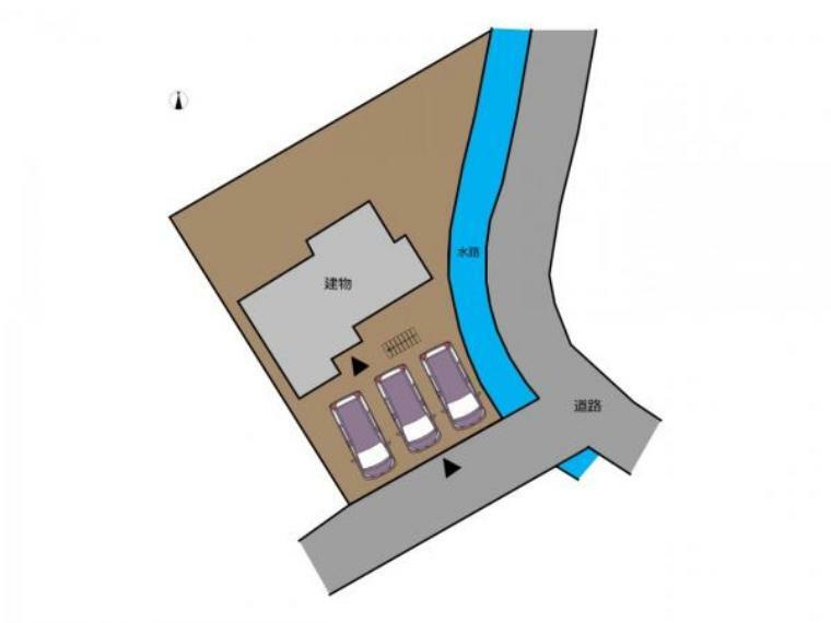 【配置図】玄関前の倉庫を解体し駐車場にします。並列3台駐車可能になります。