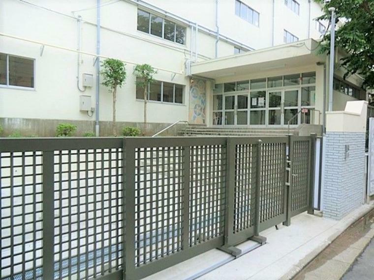 小学校 江東区立第七砂町小学校 徒歩5分。