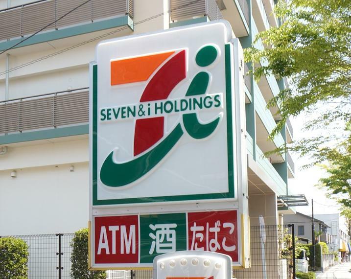 コンビニ セブン-イレブン 浦和桜田2丁目店