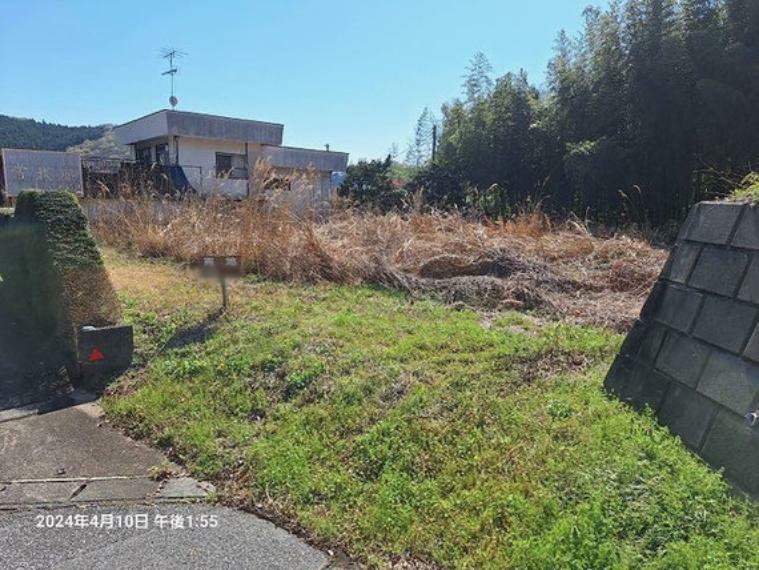 現況写真 区画整理地内　住環境良好　南ひな壇のため陽当たり良好