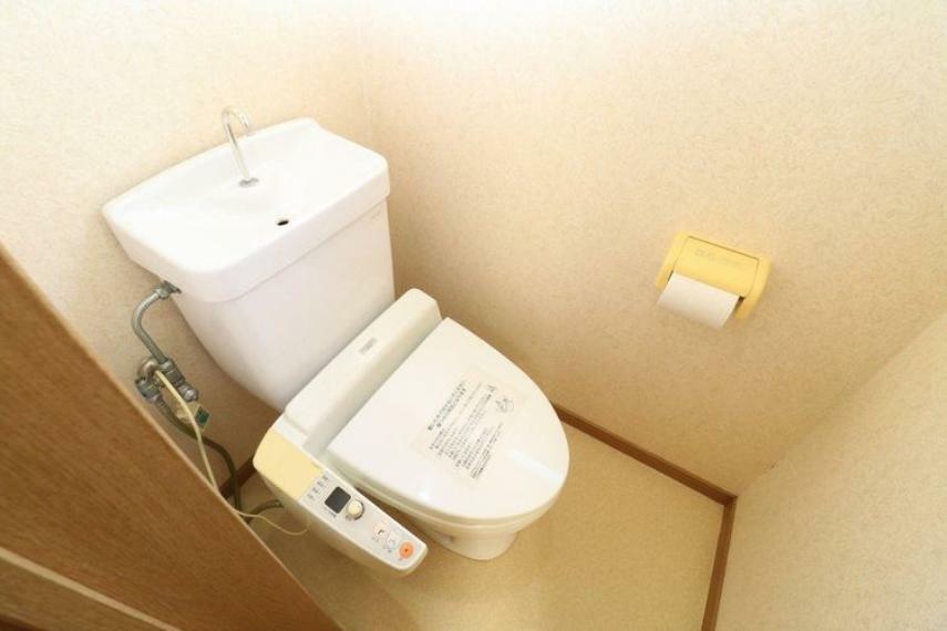 トイレ 【和室隣のトイレ】リフォーム前写真