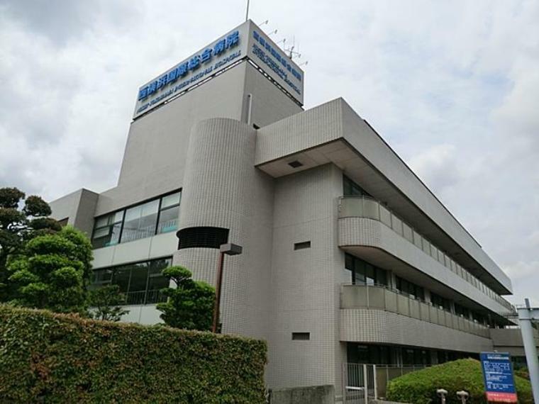 病院 西横浜国際総合病院（地域中核病院として急性期医療を提供する一方で回復期、在宅までのシームレスな医療サービスで地域貢献を目指す総合病院。いざという時も心強いですね。）