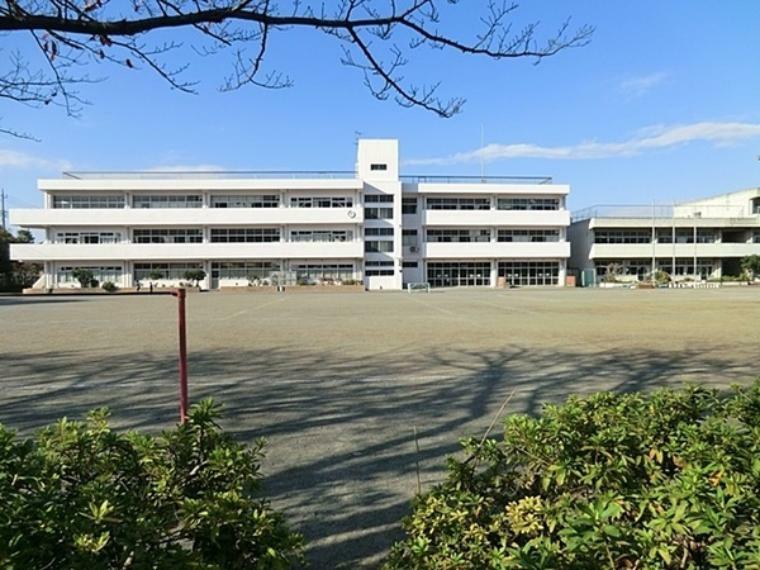 小学校 横浜市立港南台第3小学校 学校教育目標:「心豊かな子」自分らしさを発揮し、友だち・まち・自然とかかわることを大切にします