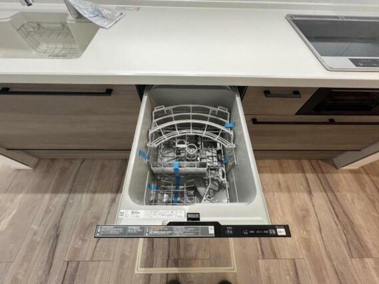 キッチン 食洗機内蔵のシステムキッチンです。