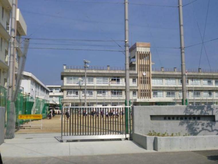 小学校 広島市立山本小学校