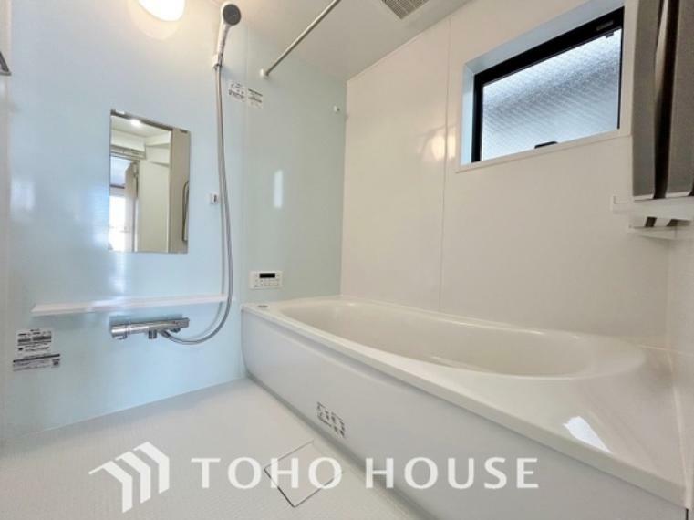 浴室 心地よいバスタイムを演出する浴室はゆとりあるサイズを採用。