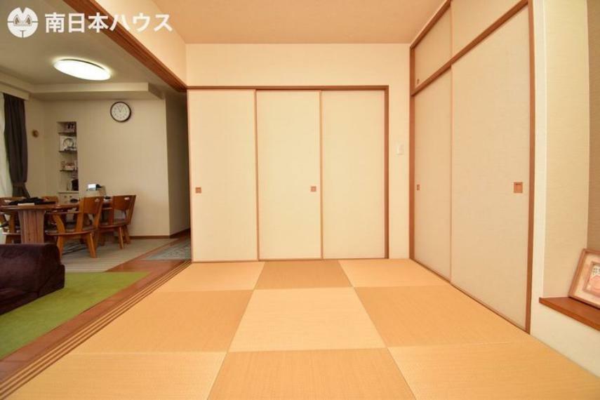 【和室】6帖の和室があります リビングに面しており、襖を開ければ広々とした空間になります！