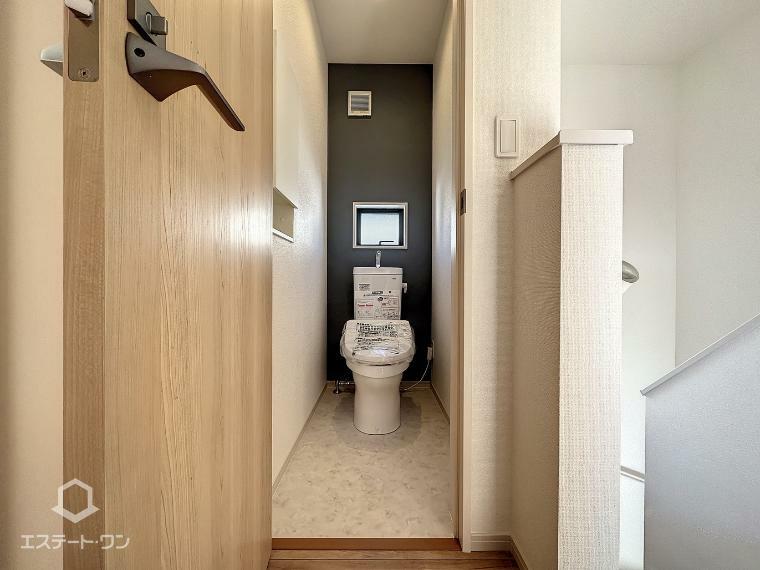 トイレ 2Fトイレ トイレが各階にあり慌ただしい朝でも安心です！1、2階ともにシャワートイレで快適です！