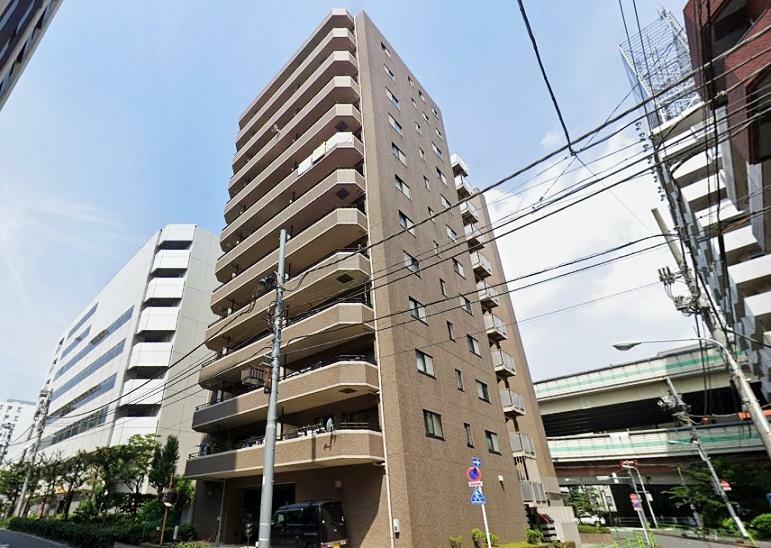 外観写真 季節により様々な景色を見せる隅田川至近のマンションです。