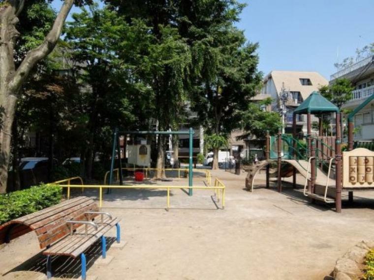 公園 【公園】南青山六丁目児童遊園まで525m