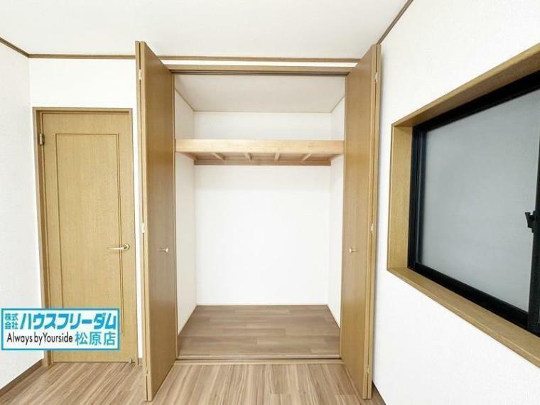 収納 収納 シンプルな内装で、家具もレイアウトしやすいです！