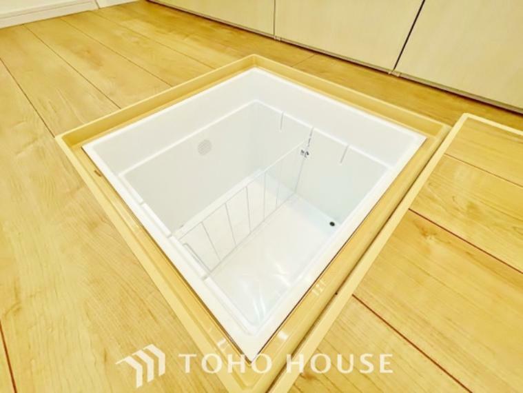 構造・工法・仕様 床下収納は収納スペースだけでなく、お住まいを点検する上での大事な部分となっております。