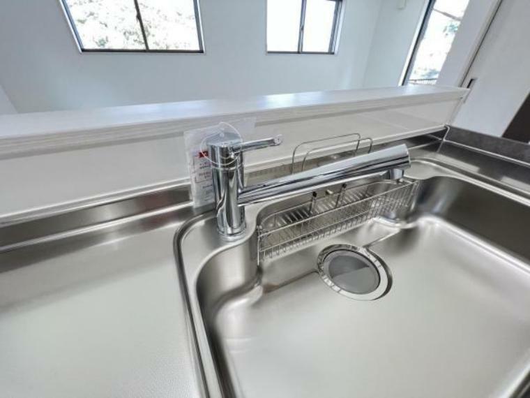 キッチン ビルトイン浄水器が標準装備になっています。