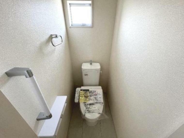 トイレ 各階にトイレを設けており、ご家族が揃う時もゆとりをもってご利用いただけます。