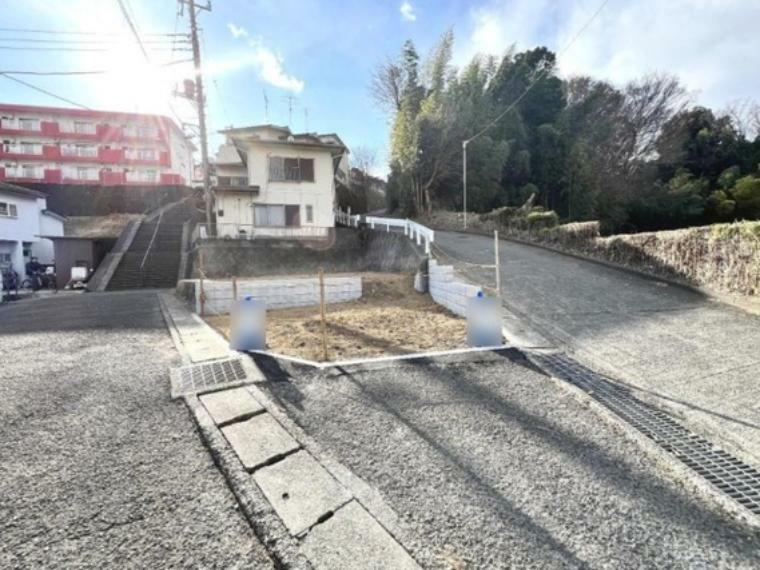 現況写真 2方道路に面しております。