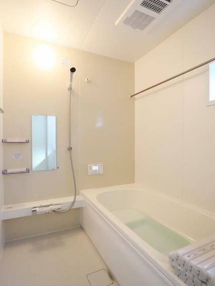浴室 【1号棟】乾燥暖房機付きユニットバス