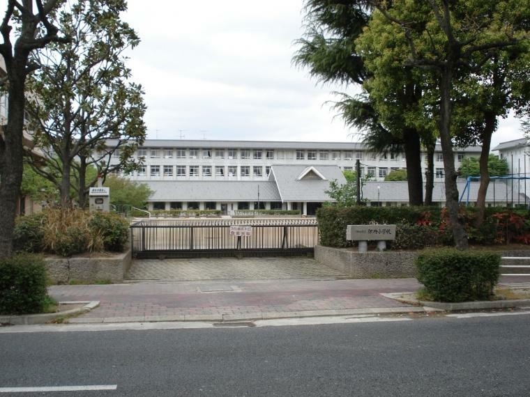 小学校 【小学校】伊丹市立伊丹小学校まで823m