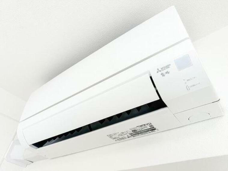 冷暖房・空調設備 洋室・サービススペースにエアコン設置済み（2基）。初期費用を抑えられるのも嬉しいポイントです。