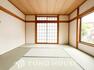 和室 白を基調とした室内は、明るい住空間を造り出すだけでなく、清潔感をもたらしてくれます。