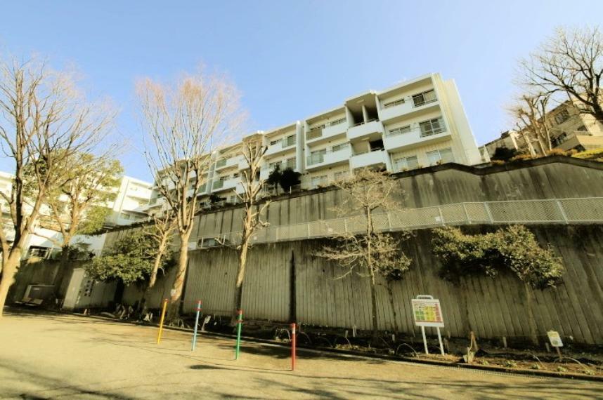 外観写真 東急東横線「大倉山」駅まで、徒歩14分です！　「菊名」駅にも、徒歩14分です！