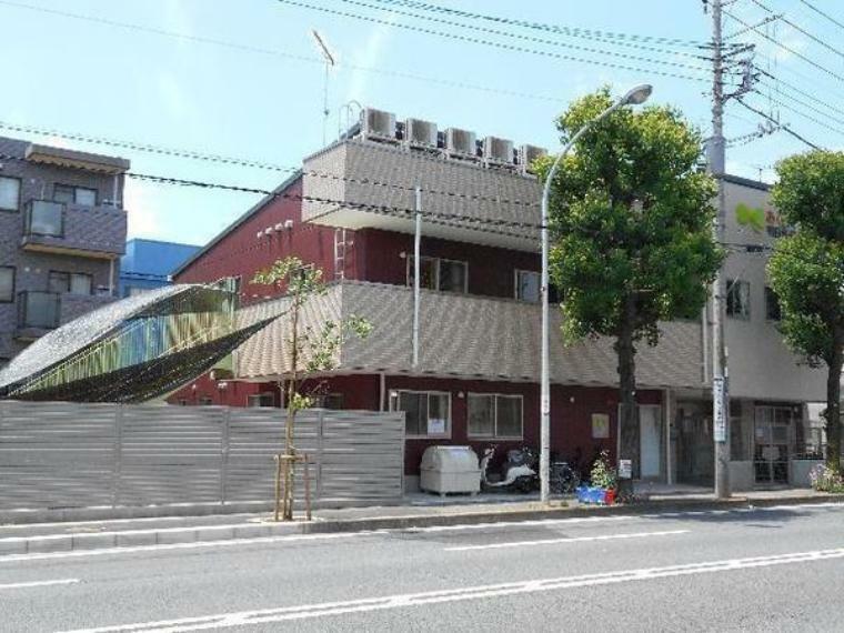 幼稚園・保育園 明日葉保育園宮崎台園 子どもたちとそのご家庭、地域のみなさまの笑顔をつくるお手伝いをしたい。その想いで保育を提供しています。