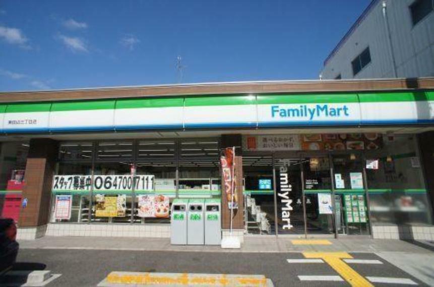 コンビニ ファミリーマート東田辺三丁目店