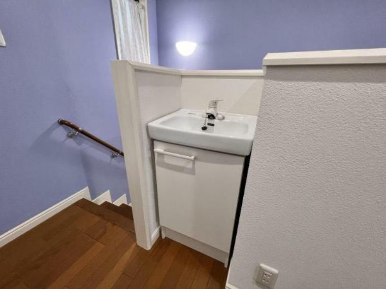 2階にも洗面台があり衛生的です。