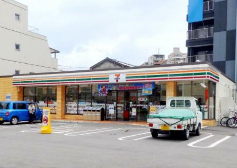 コンビニ セブンイレブン 広島東平塚店