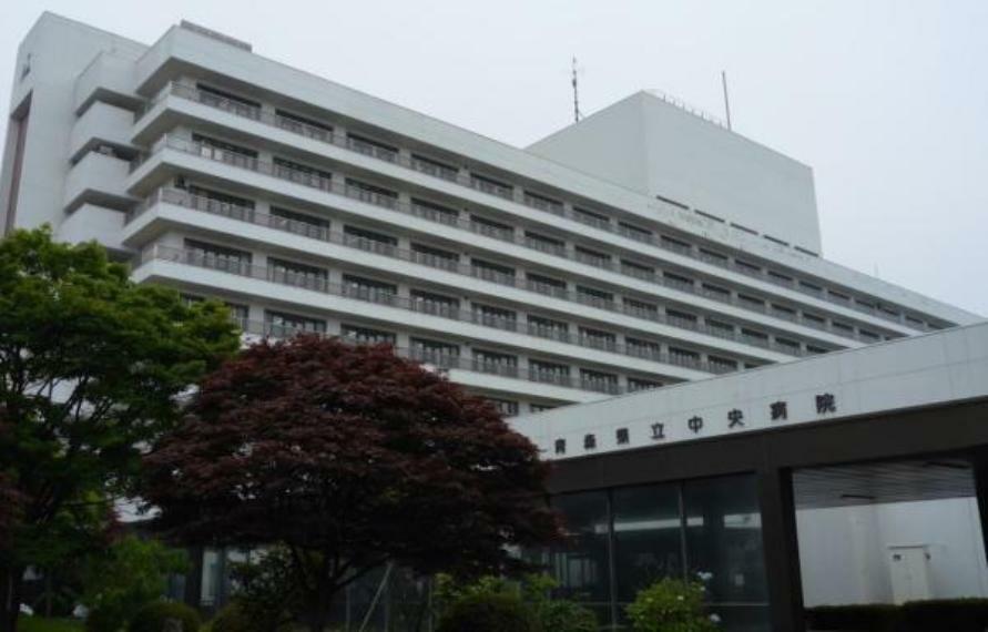 病院 青森県立中央病院様まで徒歩7分（550m）です。近くに大きな病院があると安心ですね。