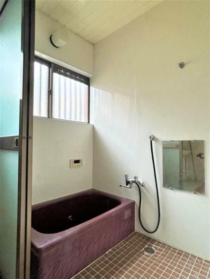 浴室 【リフォーム中】現況のお風呂です。これから1坪サイズのユニットバスが入ります。