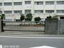 中学校 横浜市立市場中学校 徒歩11分。部活動帰りの帰宅も安心の距離です！