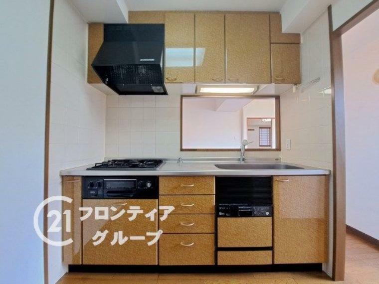 キッチン 利便性の高いシステムキッチンです。