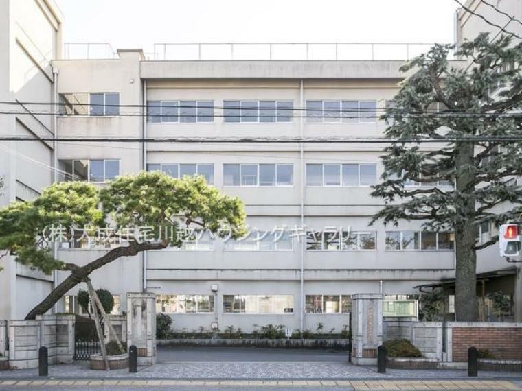 中学校 川越市立霞ケ関中学校（徒歩6分につき、部活で帰りが遅くなっても安心です。）