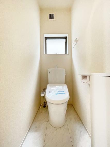 トイレ 落ち着いた雰囲気で清潔感のある衛生的な空間
