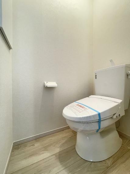 トイレは快適な節水型洗浄便座付