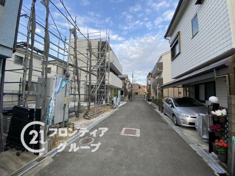 現地写真更新！無料送迎・無料ファイナンシャルプランニング実施中！駅までの道のりや小・中学校、商業施設といった日常の生活に関わる周辺施設も併せてご紹介いたします