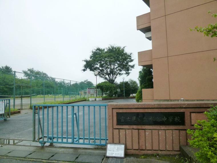 富士見市立水谷中学校（1423m）
