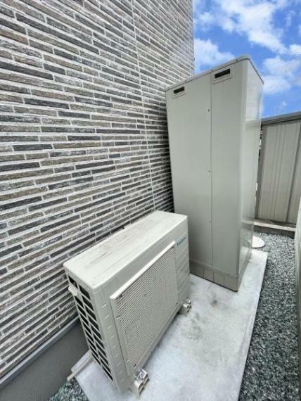 発電・温水設備 ダイキンの給湯器はタッチで簡単、パワフル高圧で快適！