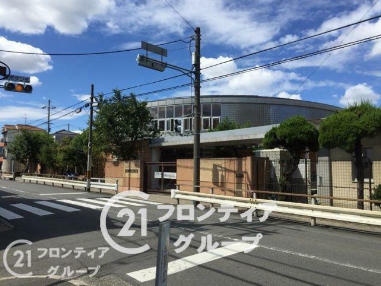 小学校 東大阪市立成和小学校 徒歩3分。