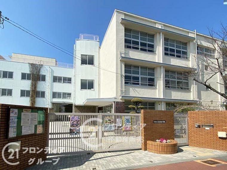 小学校 大阪市立長吉南小学校徒歩6分。