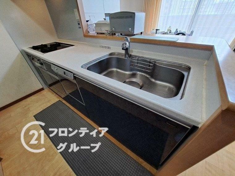 食洗機付きのキッチンです