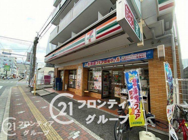 コンビニ セブンイレブン東大阪御厨栄町店　徒歩3分。